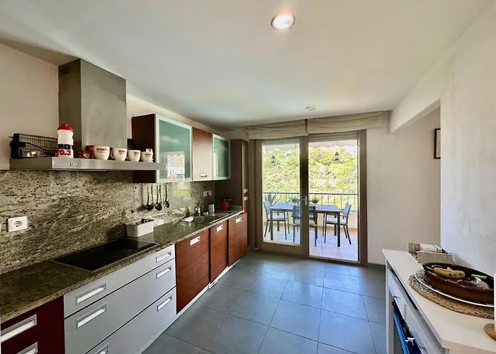 Altos De 2 Bedooms Duplex Apartment Marbella